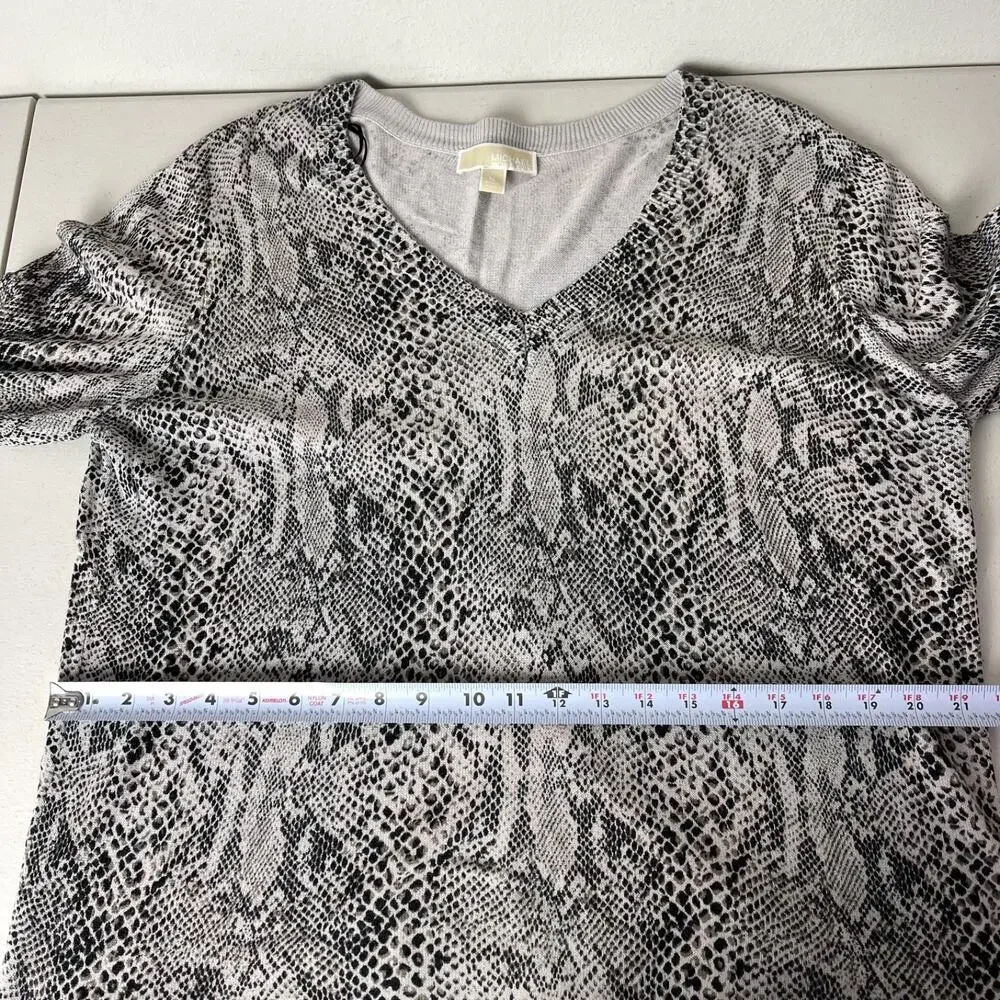 Michael Kors Snakeskin Print Tunic Knit Sweater Women's XL Beige Black V-Neck